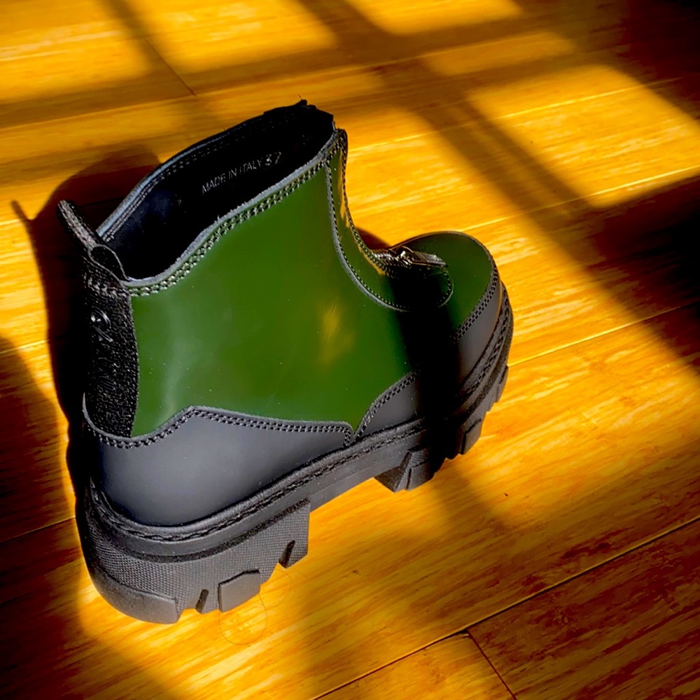 Ganni Zip Leather Boot
